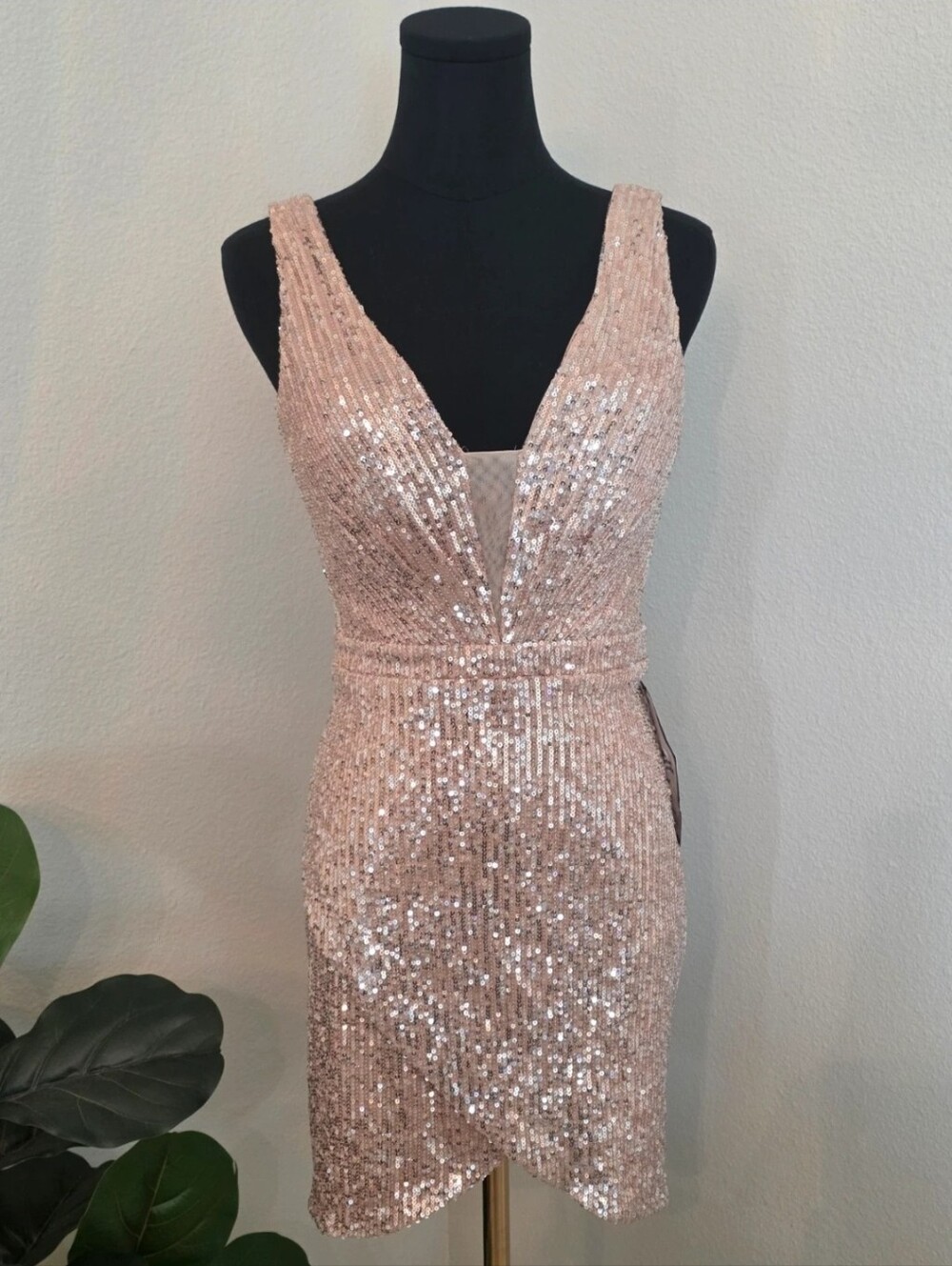 macys gold dress Macy's | Intimates & Sleepwear | Rose Sequin Vneck Slip Size 5 wedding macy's formal dresses Brown Maxi Silk Satin Cathedral goddess gorgeous in this Ribbon Color:Bone Ivory